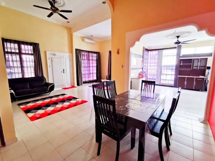 Zakwan Gambang Homestay Picture 4