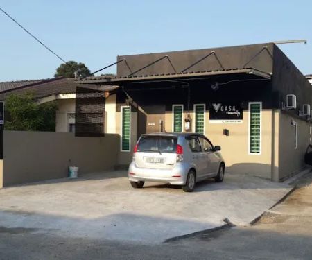 V Casa Homestay