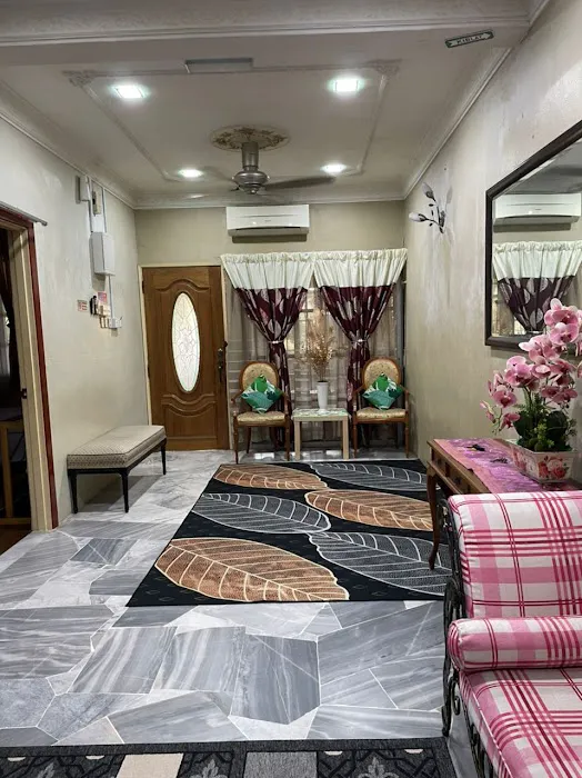 D'Cempaka Homestay Picture 4