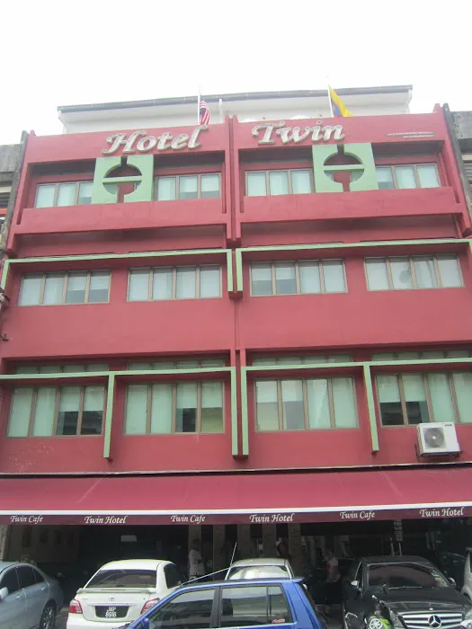 Twin Hotel Picture 5