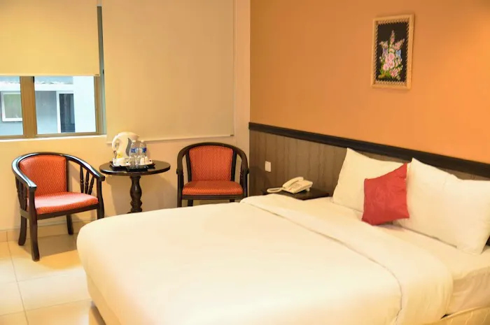 Twin Hotel Picture 10