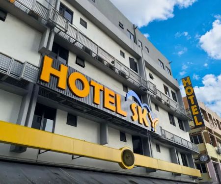 Sky Hotel Cheras Maluri