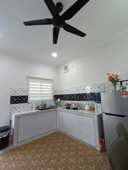 VILLA AYU - Homestay with Pool Picture 9