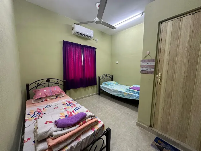 UAKhomestay Picture 3