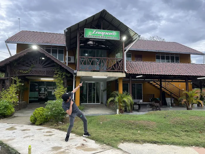 Inapan Taman Herba Picture 2