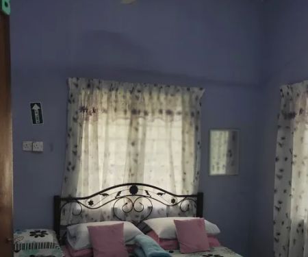 DZaharah Homestay