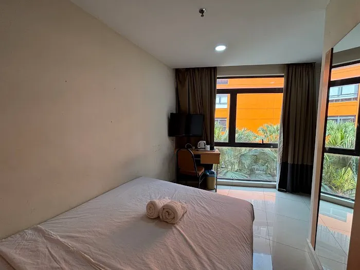 Easy Nap Hotel Setiawalk Puchong Picture 1