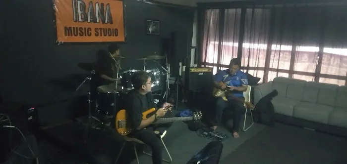 Ibana Jamming and Recording Studio Picture 4