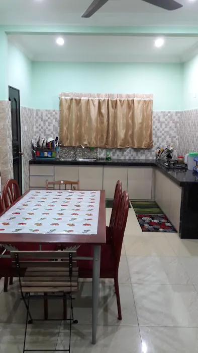 Yellow Seven Homestay Picture 5