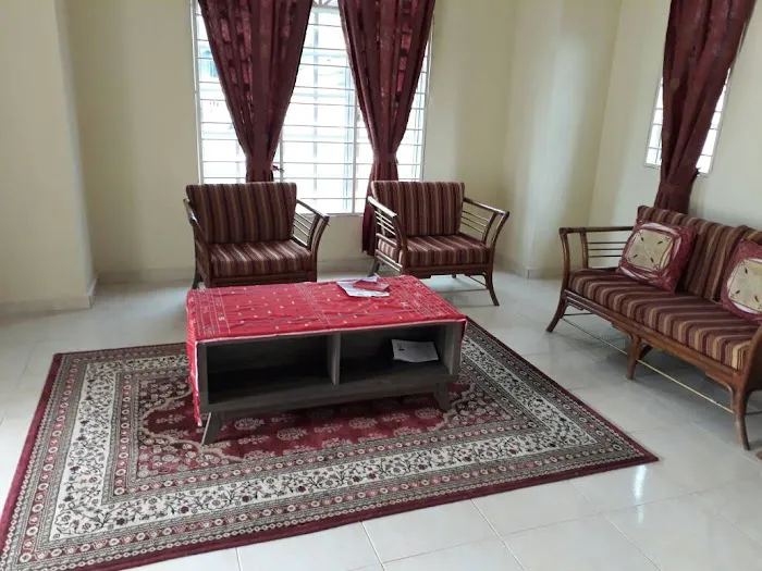 Homestay Lot Banglo Roze Jalan Kebun Picture 4