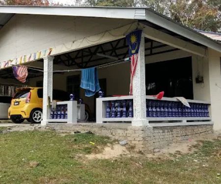 Rumah Bustaman & Salmiah