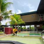 Kontena Homestay dan Kafe Dengkil