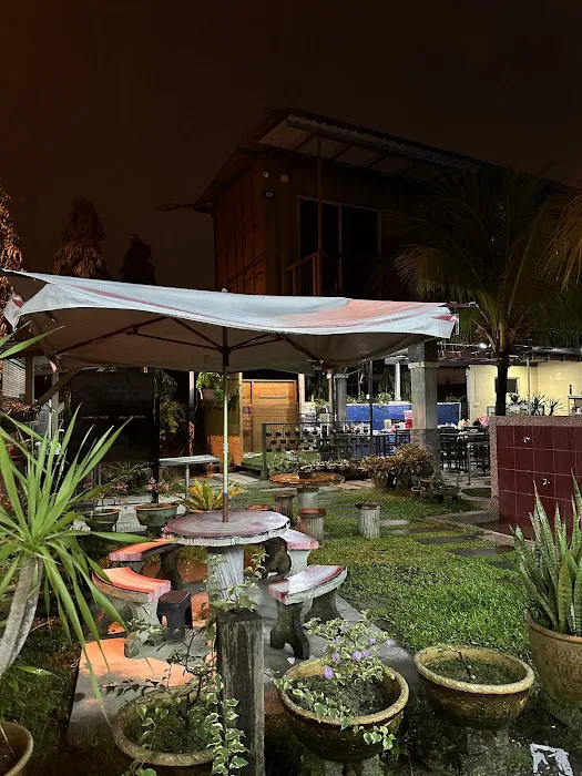 Kontena Homestay dan Kafe Dengkil Picture 2