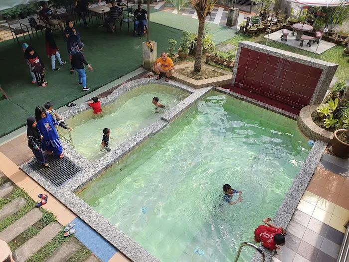 Kontena Homestay dan Kafe Dengkil Picture 8