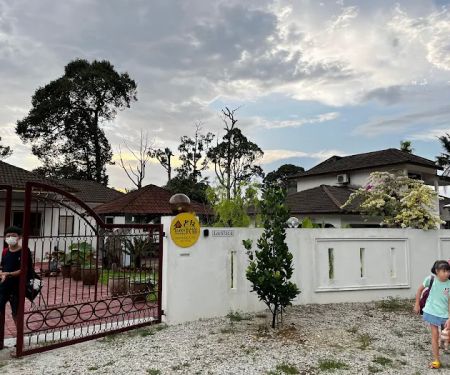 Buddy Homestay Dengkil