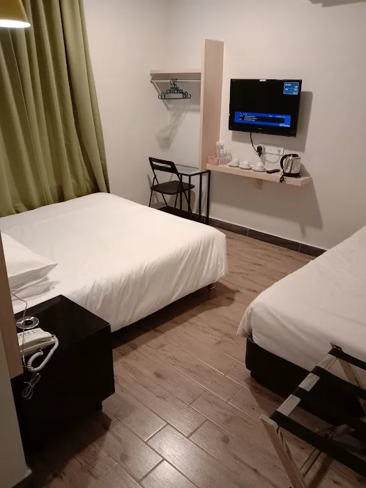 Yes Luxury Hotel Picture 10