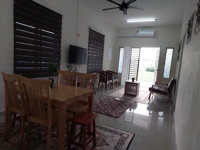 Homestay Ibu Ros Picture 4