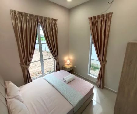 SEMANIS Homestay Meru Klang