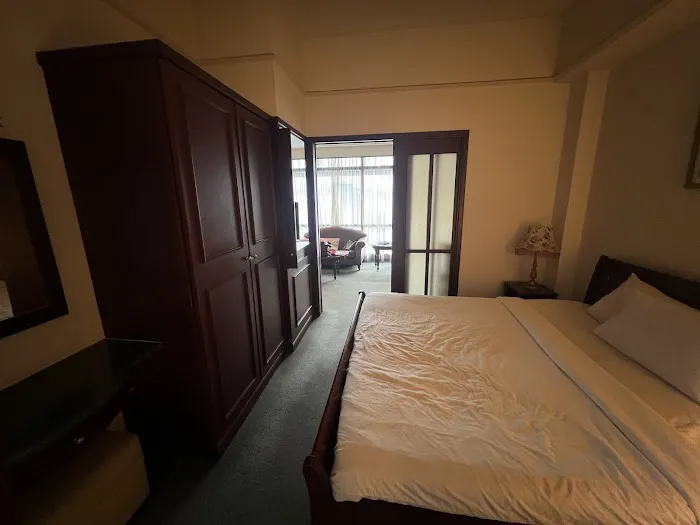 Golden Dream Service Suite at Times Square Picture 2