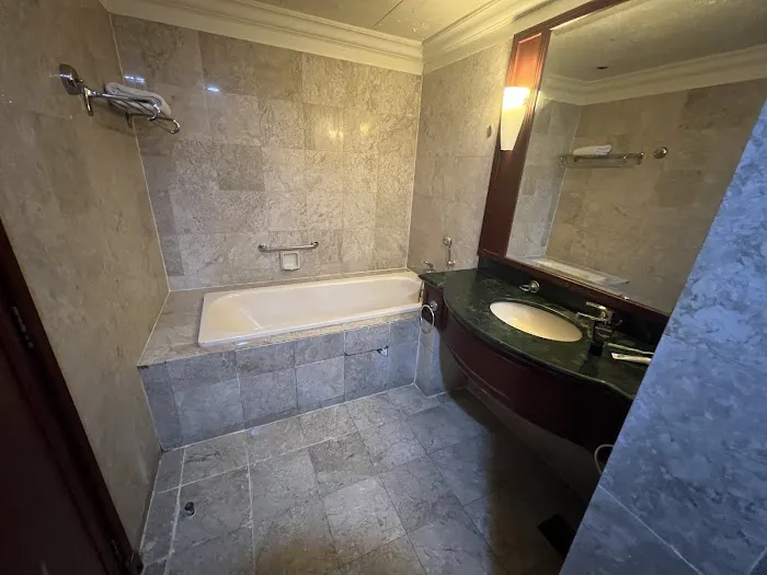 Golden Dream Service Suite at Times Square Picture 6