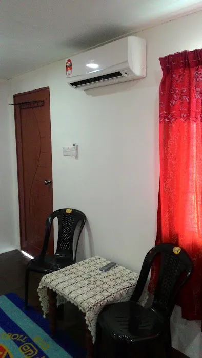 Red Homestay Picture 4