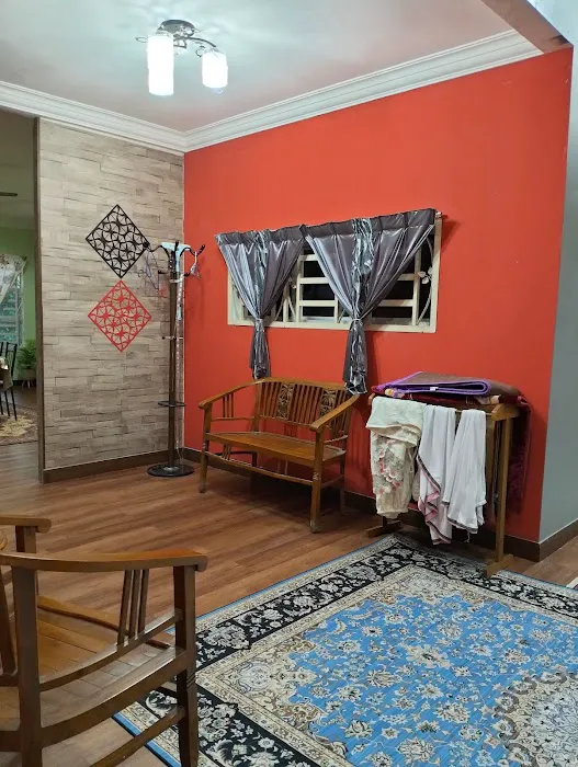 homestay Iman Nurqaseh Picture 10