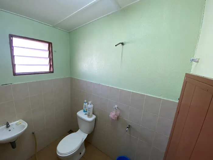 Yusro Homestay Picture 2