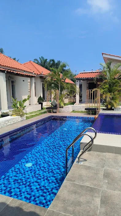 Laman Zavilla With Private Pool Picture 1