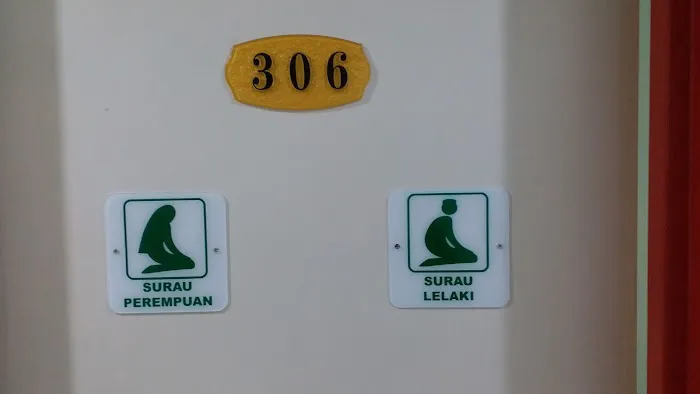 Empire Hotel USJ Picture 1