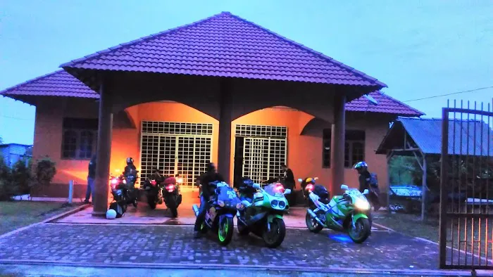 Azfahaz Homestay Picture 3