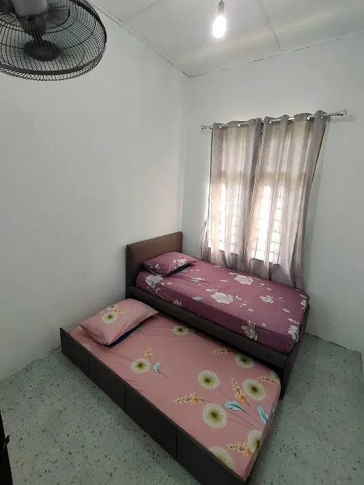 Hj Seman Homestay Picture 3