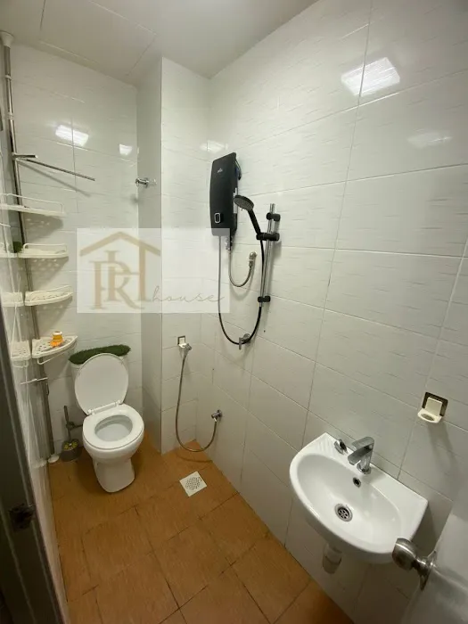 RH House Stay Picture 9
