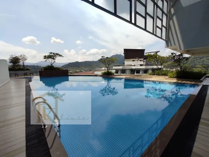 RH House Stay Picture 5