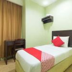 Super OYO 1102 Amani Hotel