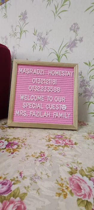 Masradzi Homestay Picture 3