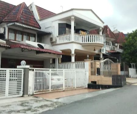 Homestay Mega Jaya