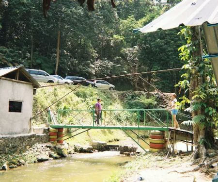 Village River Hill