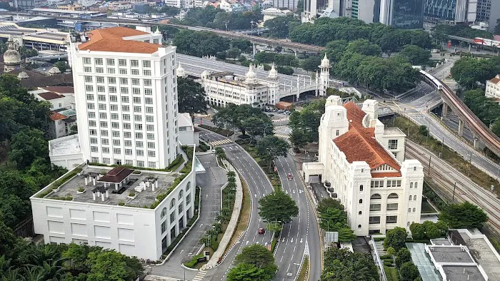 Majestic Hotel Picture 3