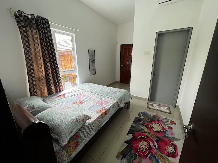 Villa Larut Malam Picture 3