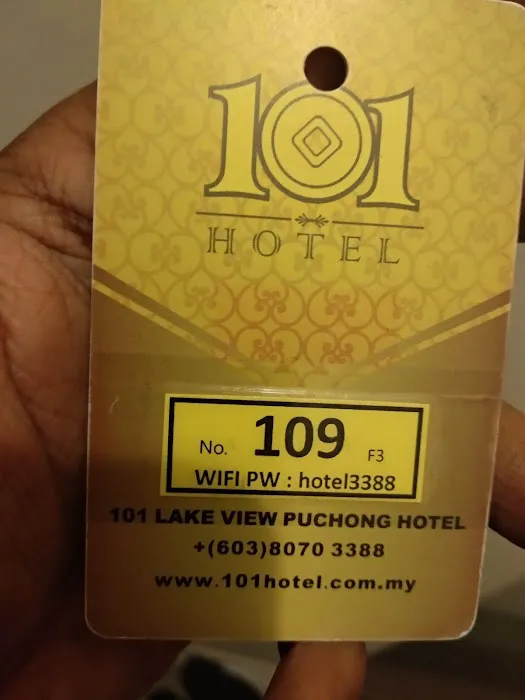 101 Lake View Hotel Picture 8