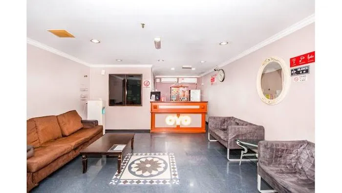 OYO 472 Comfort Hotel 1 Picture 4