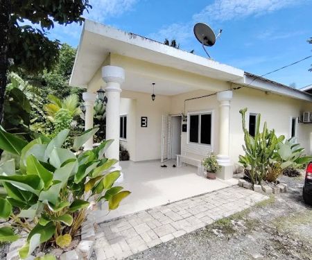 HJ.SALEH HOMESTAY BANTING