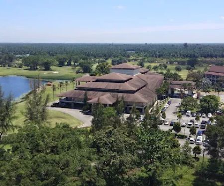 Riverine Hotel & Suites