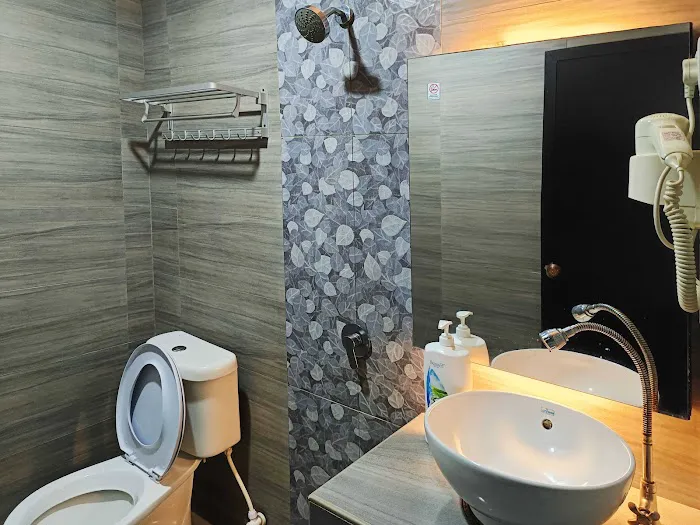 GLOW HOTEL Picture 6