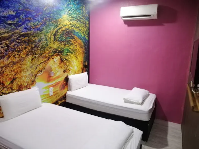 GLOW HOTEL Picture 10