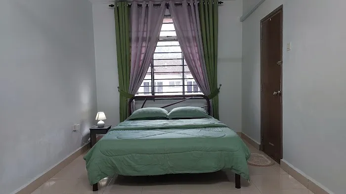 Azzalia Homestay Picture 5