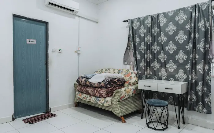Ross Cottage Homestay Picture 9