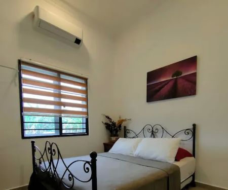 Delek tinyhouse homestay klang