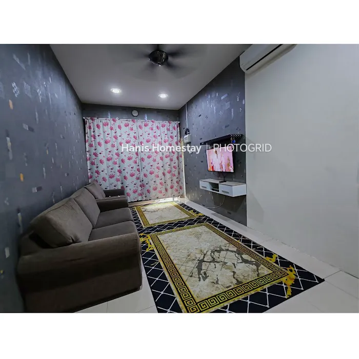 HANIS HOMESTAY Picture 4