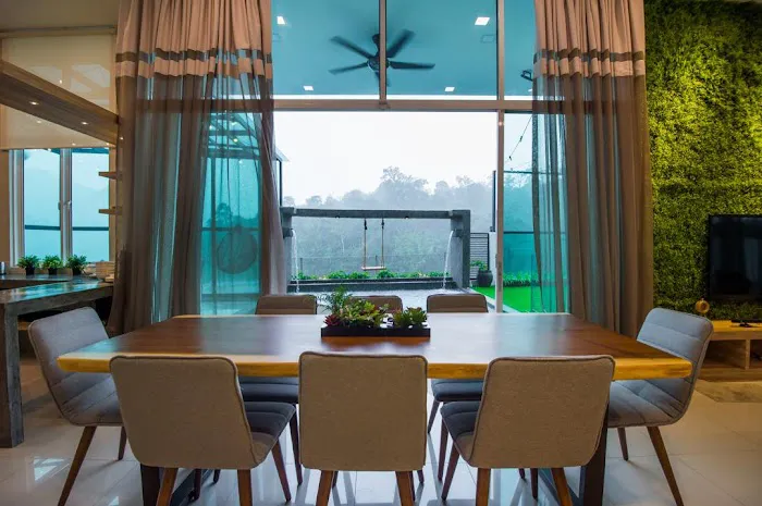 iO Home Signature Villa Picture 1